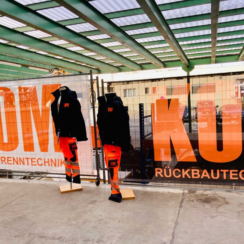 Neue Arbeitskleider News KOF AG KOM AG