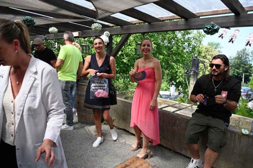 Sommerfest 2026 der KOF AG und KOM AG – Mitarbeitende und Familien feiern unter dem Motto „Vom Piloten bis zum Rockstar“