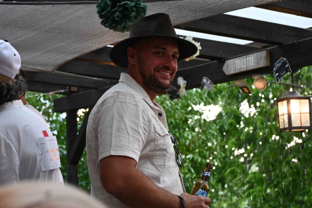 Sommerfest 2026 der KOF AG und KOM AG – Mitarbeitende und Familien feiern unter dem Motto „Vom Piloten bis zum Rockstar“